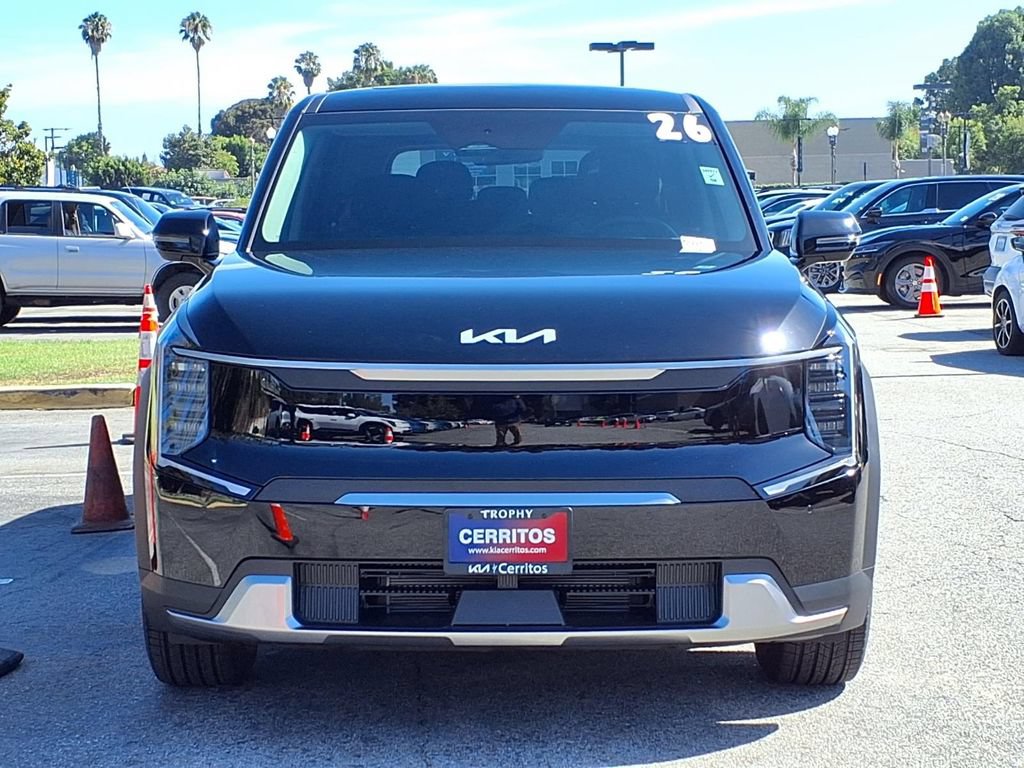 Used 2026 Kia EV9 Light RWD image 2