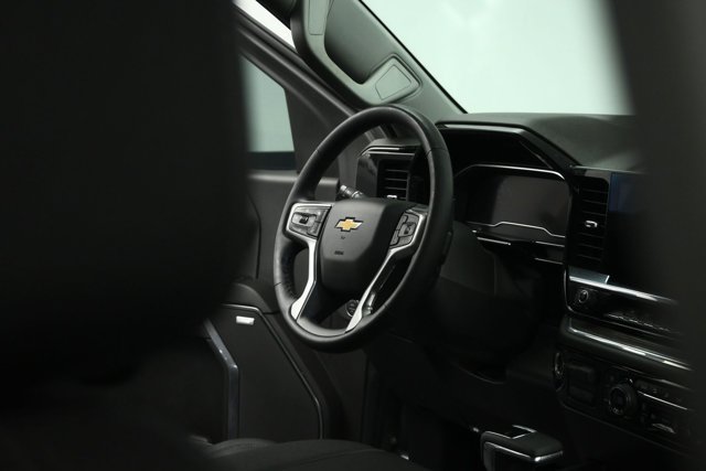 Used 2023 Chevrolet Silverado 1500 LTZ w/ Technology Package AWD/4WD image 60