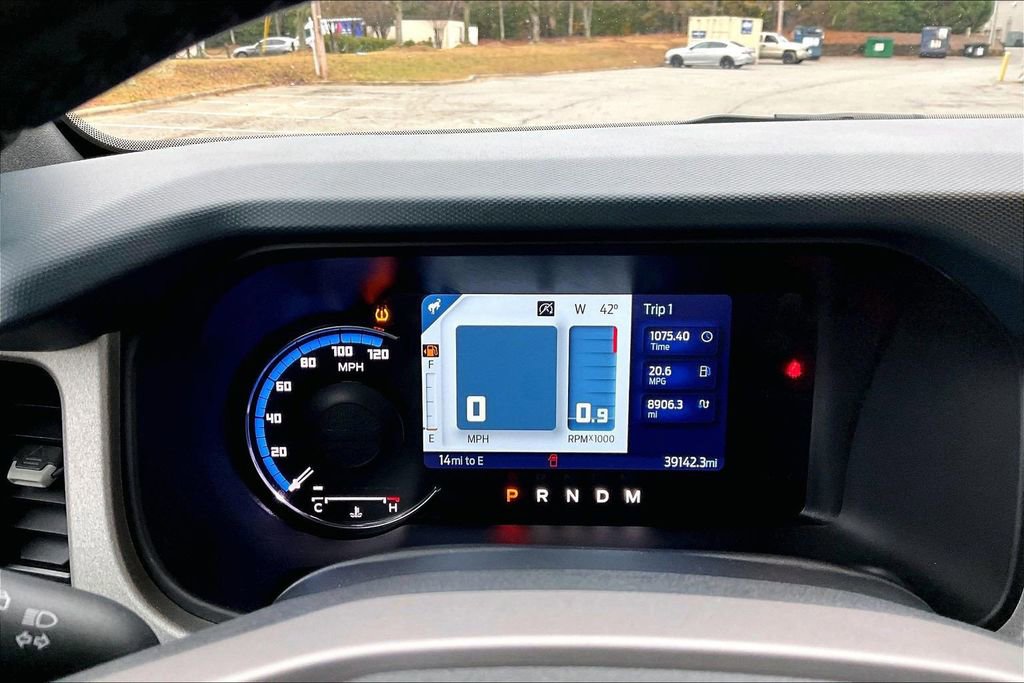 Used 2024 Ford Bronco Outer Banks image 9