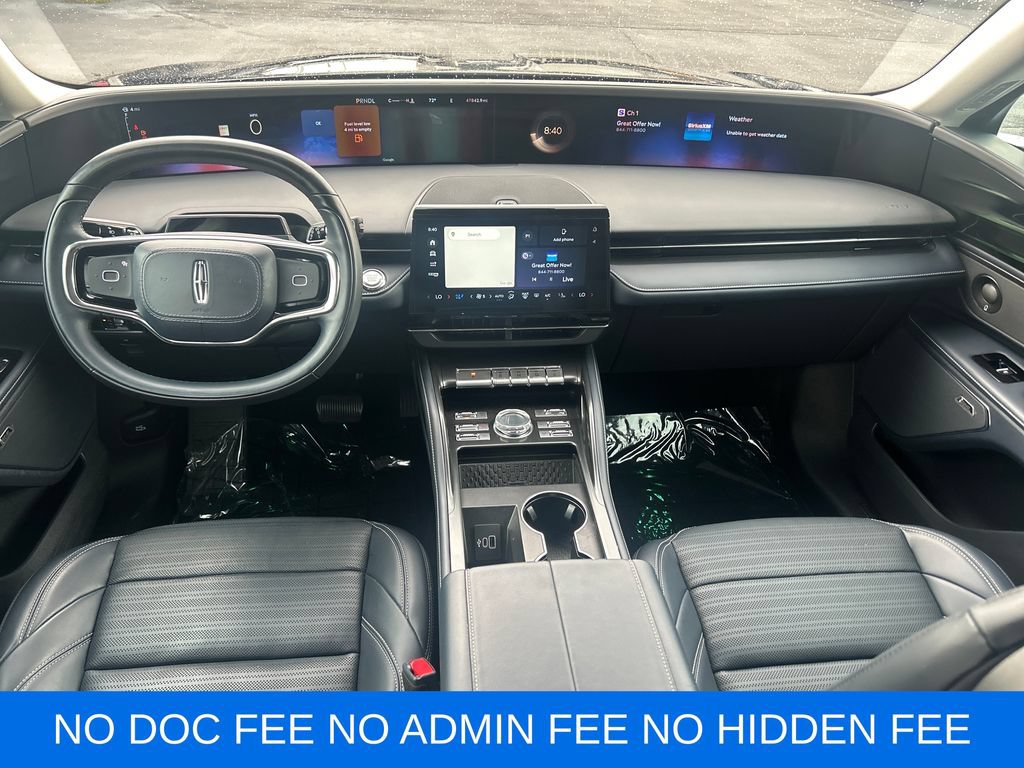 Used 2025 Lincoln Nautilus Reserve AWD/4WD image 14