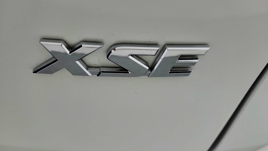 Used 2021 Toyota RAV4 XSE w/ Premium Package AWD/4WD image 14