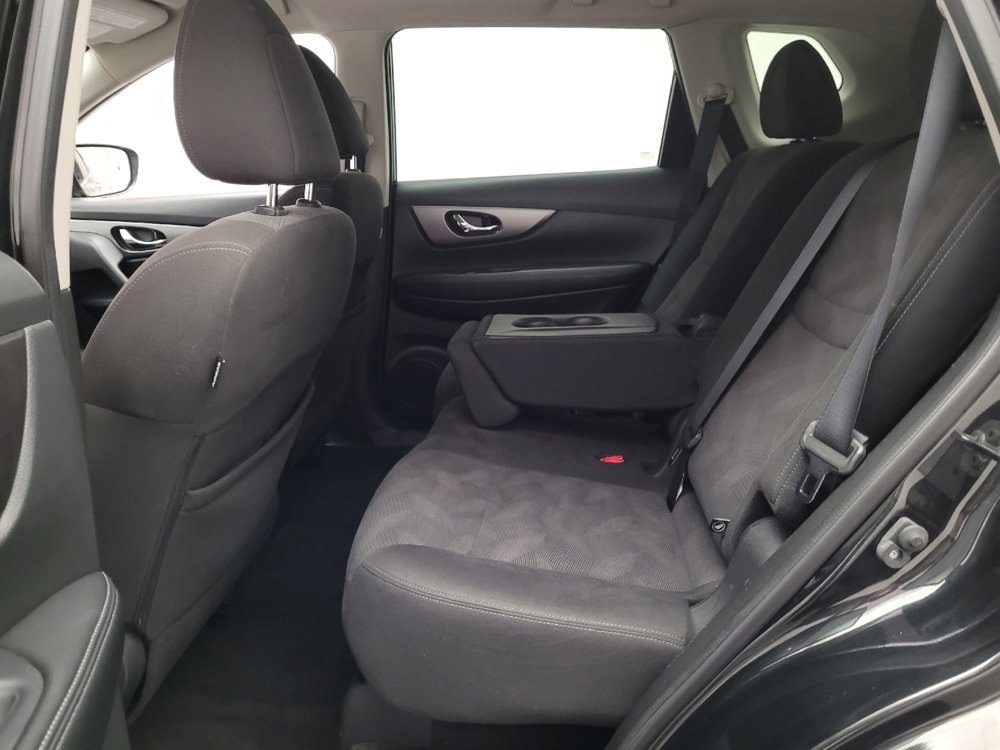 Used 2016 Nissan Rogue S w/ Appearance Package AWD/4WD image 18