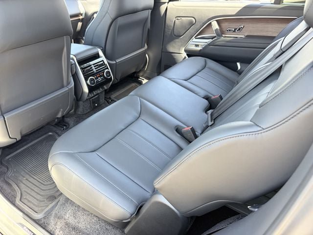 New 2026 Land Rover Range Rover Long Wheelbase SE AWD/4WD image 15