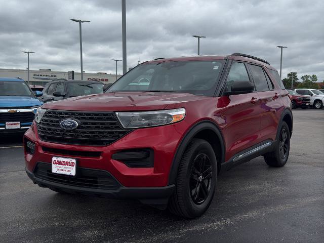 Used 2022 Ford Explorer XLT w/ Class IV Trailer Tow Package AWD/4WD image 2