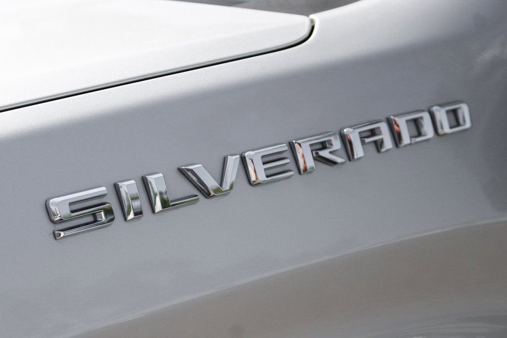 Used 2020 Chevrolet Silverado 1500 LT w/ Convenience Package image 37