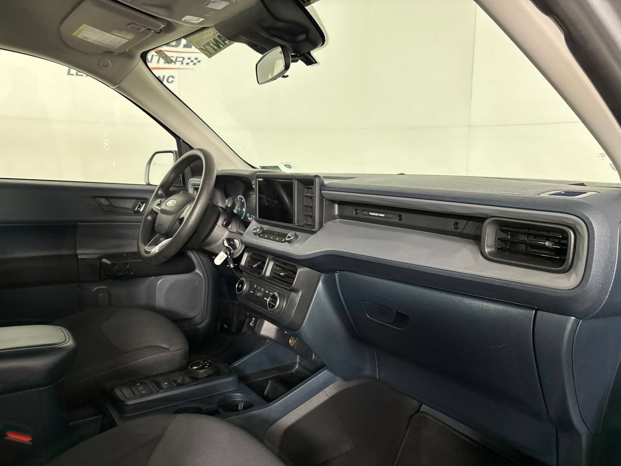 Used 2022 Ford Maverick XL FWD image 29