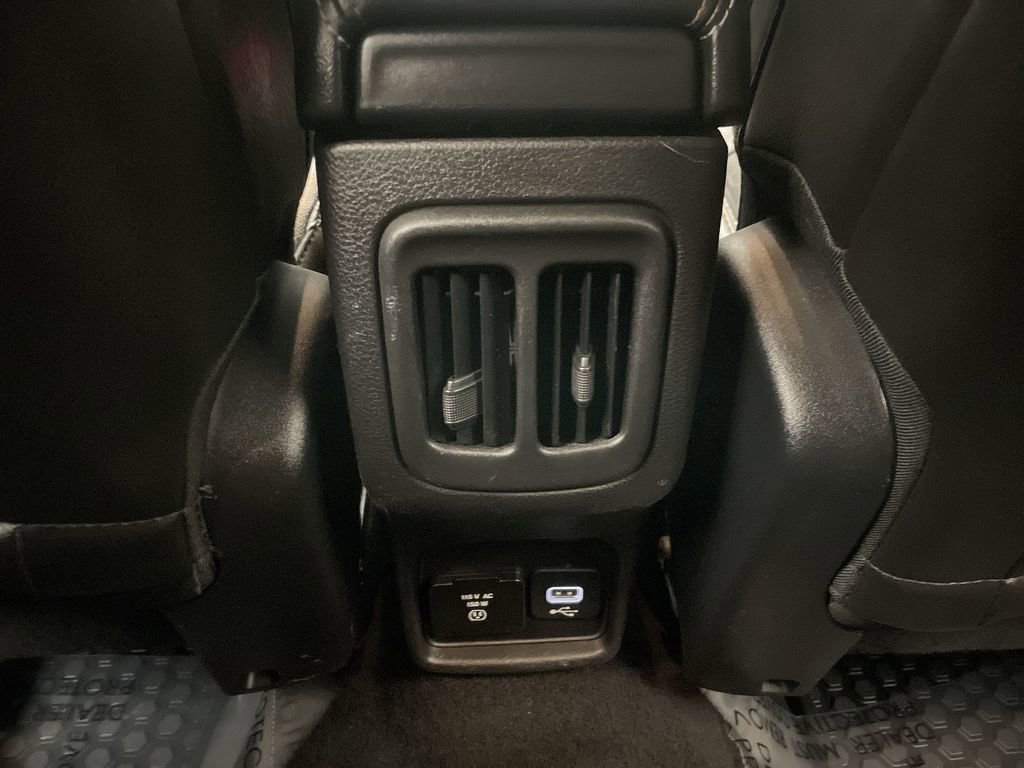 Used 2018 Jeep Compass Latitude w/ Popular Equipment Group AWD/4WD image 14