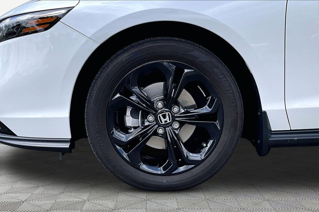 Used 2025 Honda Accord SE image 23