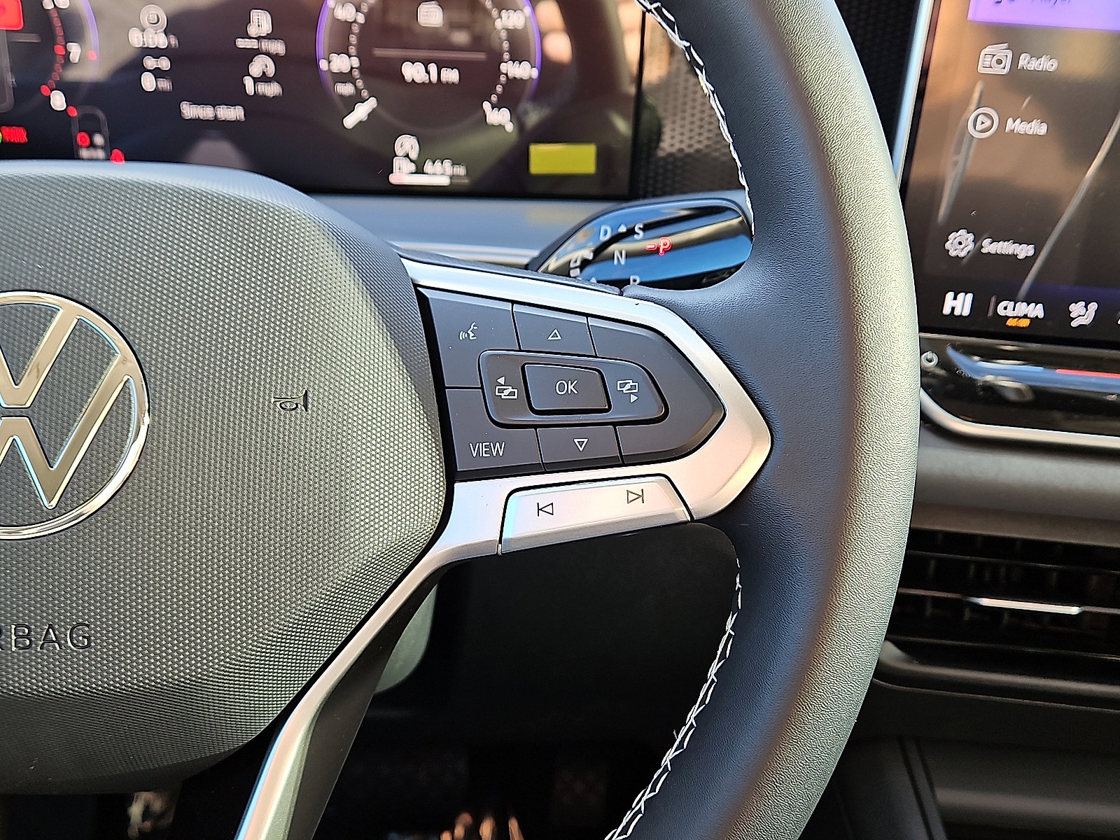 New 2026 Volkswagen Tiguan SE image 17