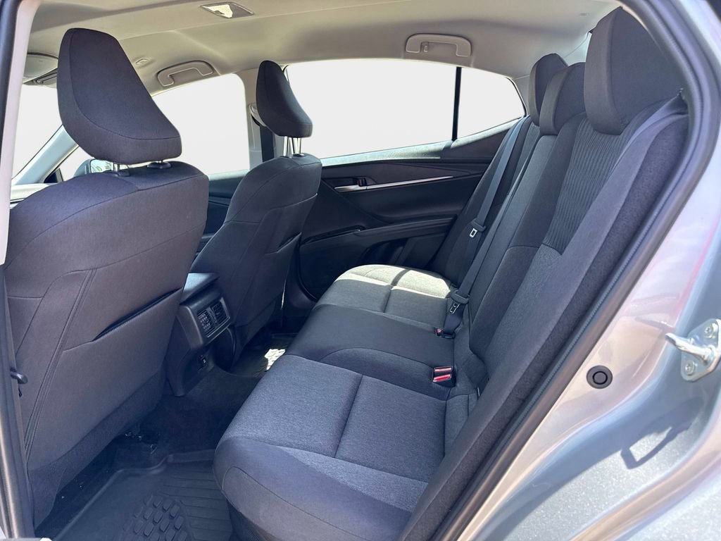 Used 2025 Toyota Camry LE w/ Convenience Package image 14