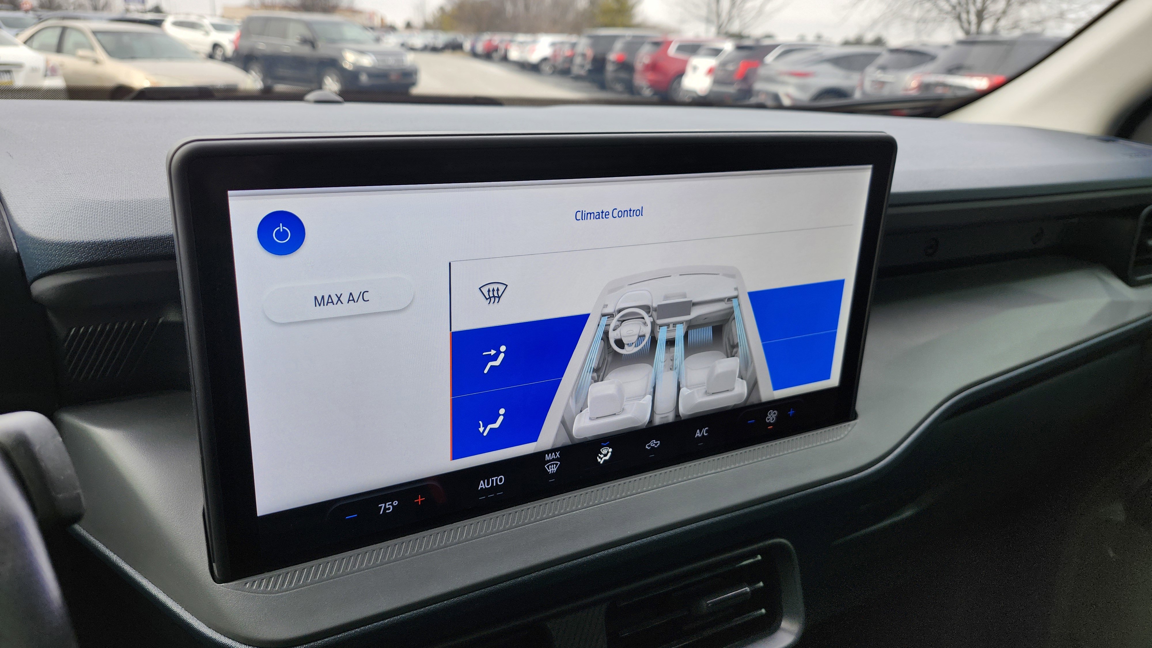 Used 2025 Ford Maverick XLT w/ Black Appearance Package image 8