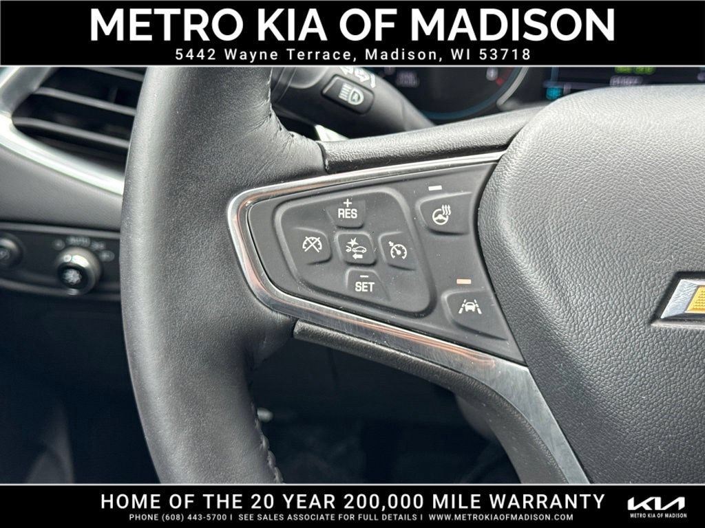 Used 2017 Chevrolet Malibu Premier w/ Driver Confidence Package FWD image 19