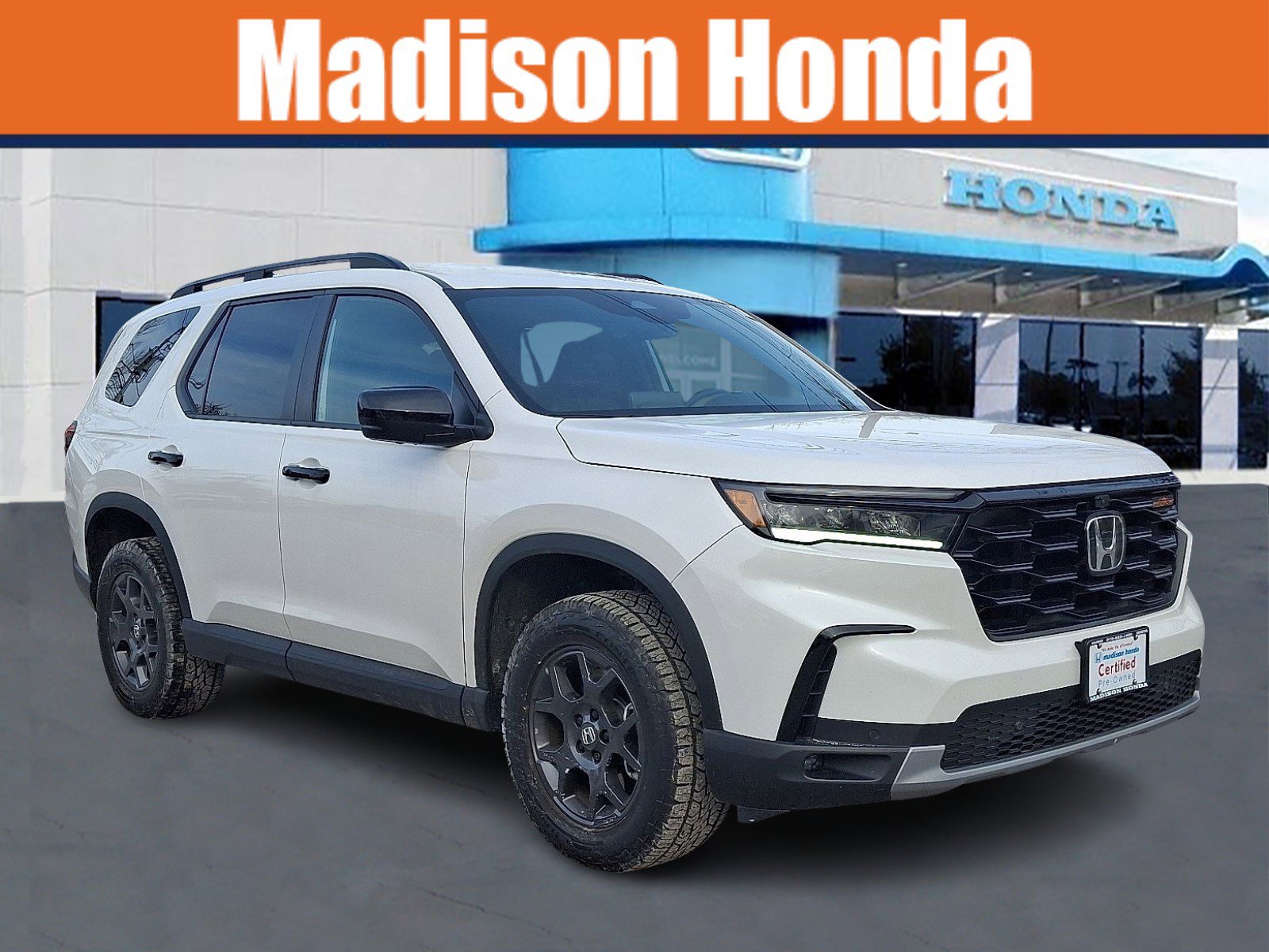 Certified 2025 Honda Pilot TrailSport