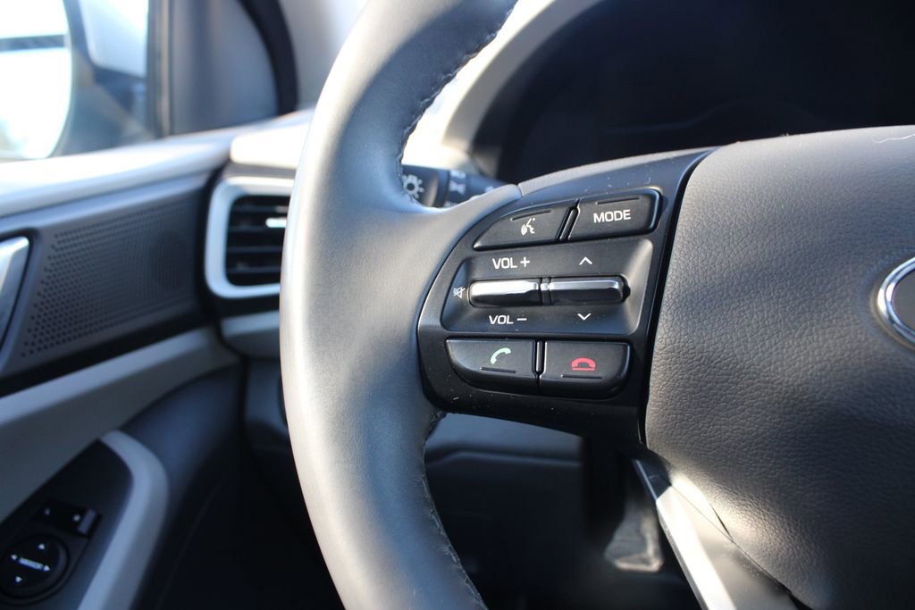 Used 2019 Hyundai Ioniq Limited image 19