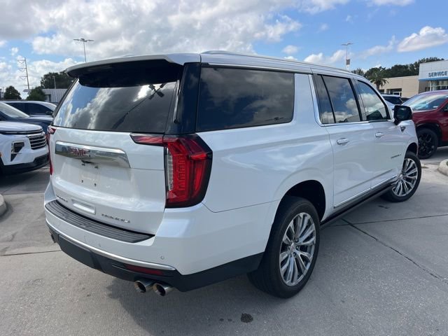 Used 2021 GMC Yukon XL Denali w/ Denali Premium Package image 9