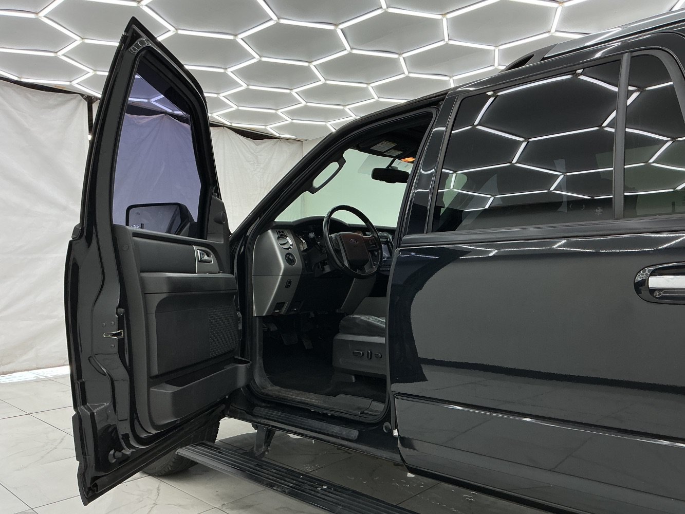 Used 2011 Ford Expedition EL Limited w/ 301A Rapid Spec Order Code RWD image 10