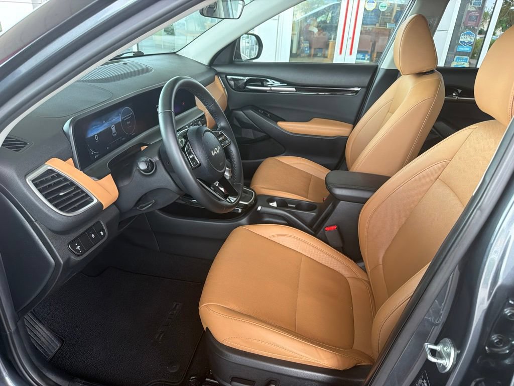 Used 2024 Kia Seltos EX AWD/4WD image 18