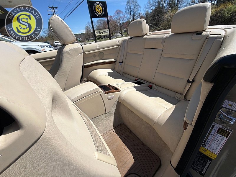 Used 2007 BMW 335i Convertible image 14