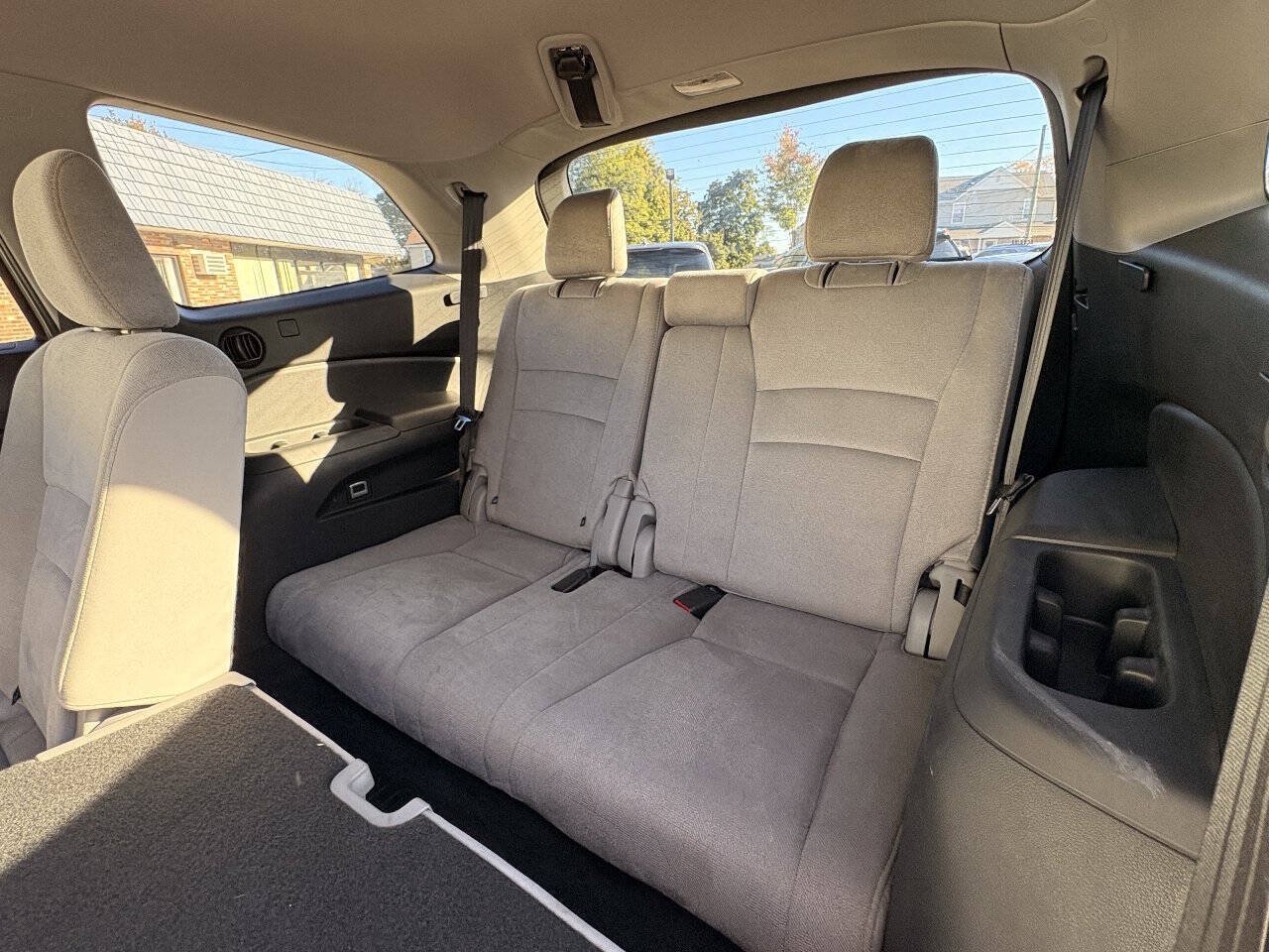 Used 2019 Honda Pilot LX image 17