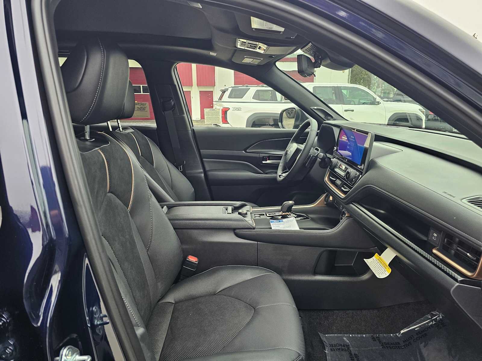 New 2026 Toyota Grand Highlander AWD Hybrid image 10