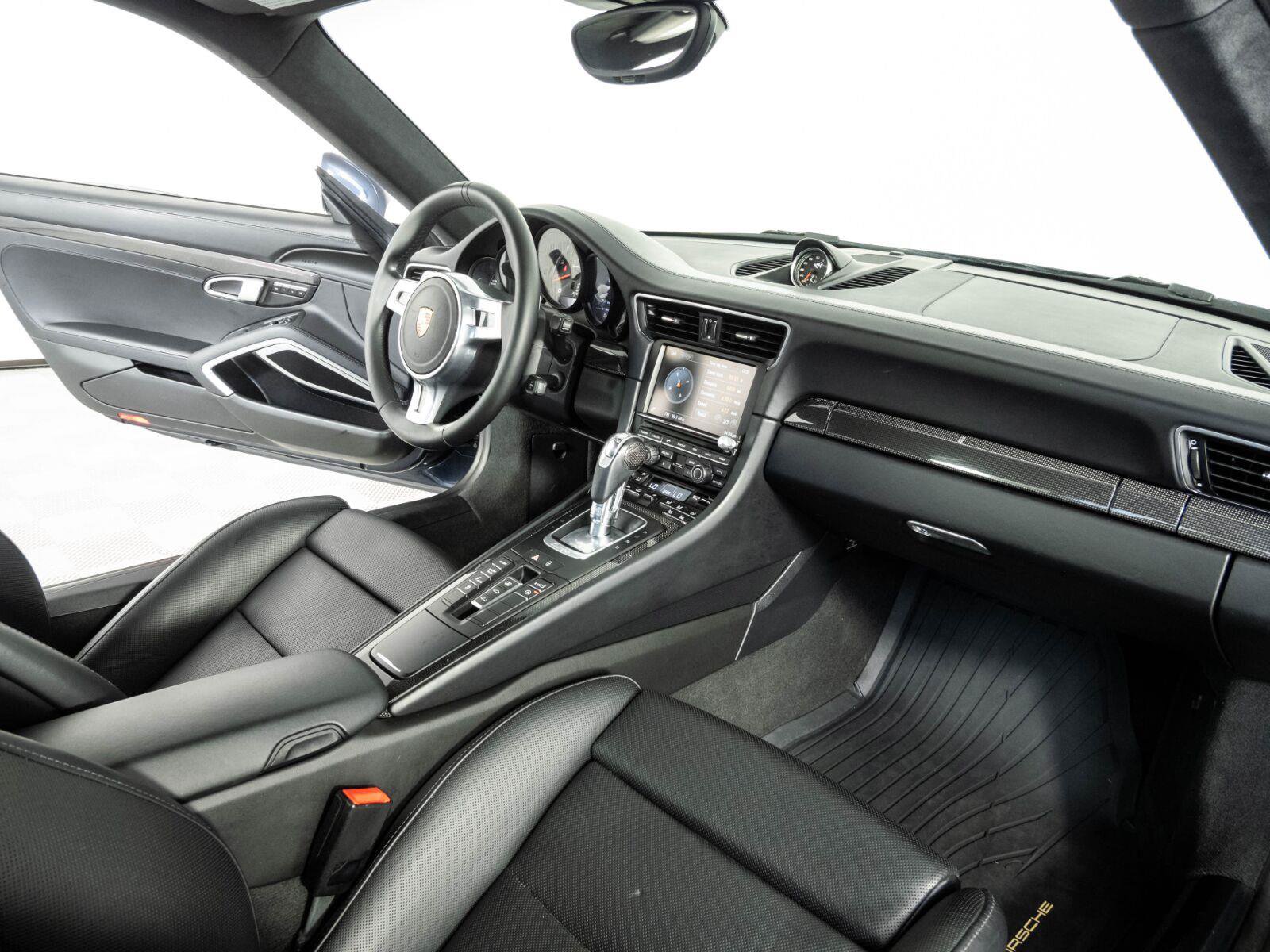 Used 2016 Porsche 911 Turbo S AWD/4WD image 18