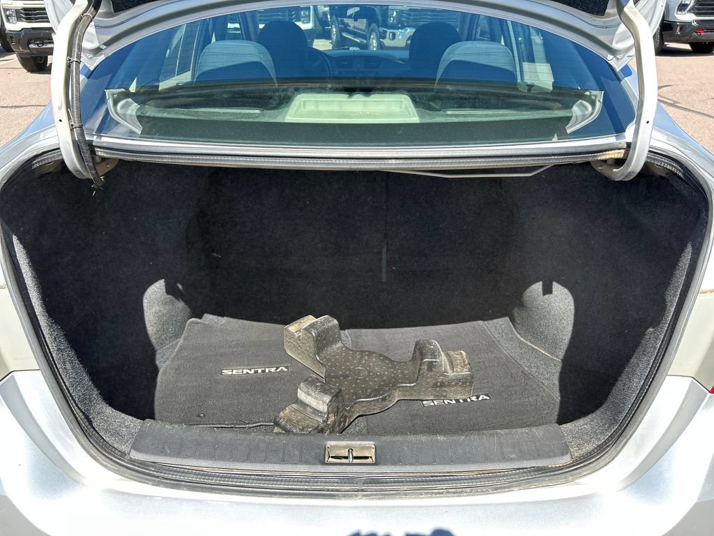 Used 2019 Nissan Sentra S FWD image 5