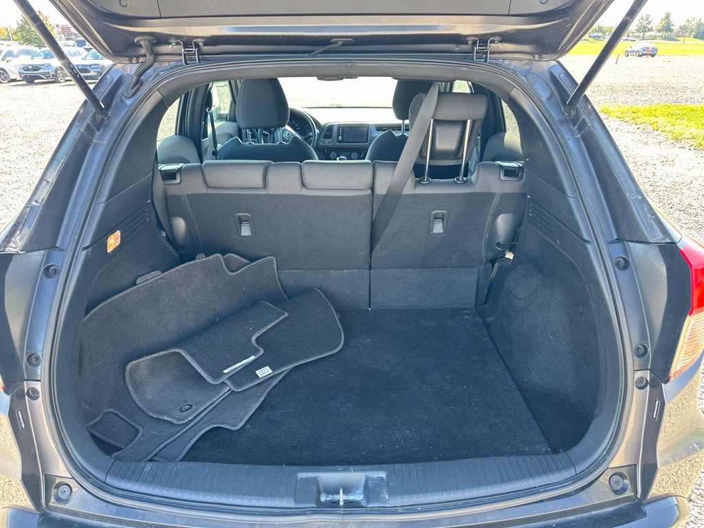 Used 2020 Honda HR-V Sport image 9