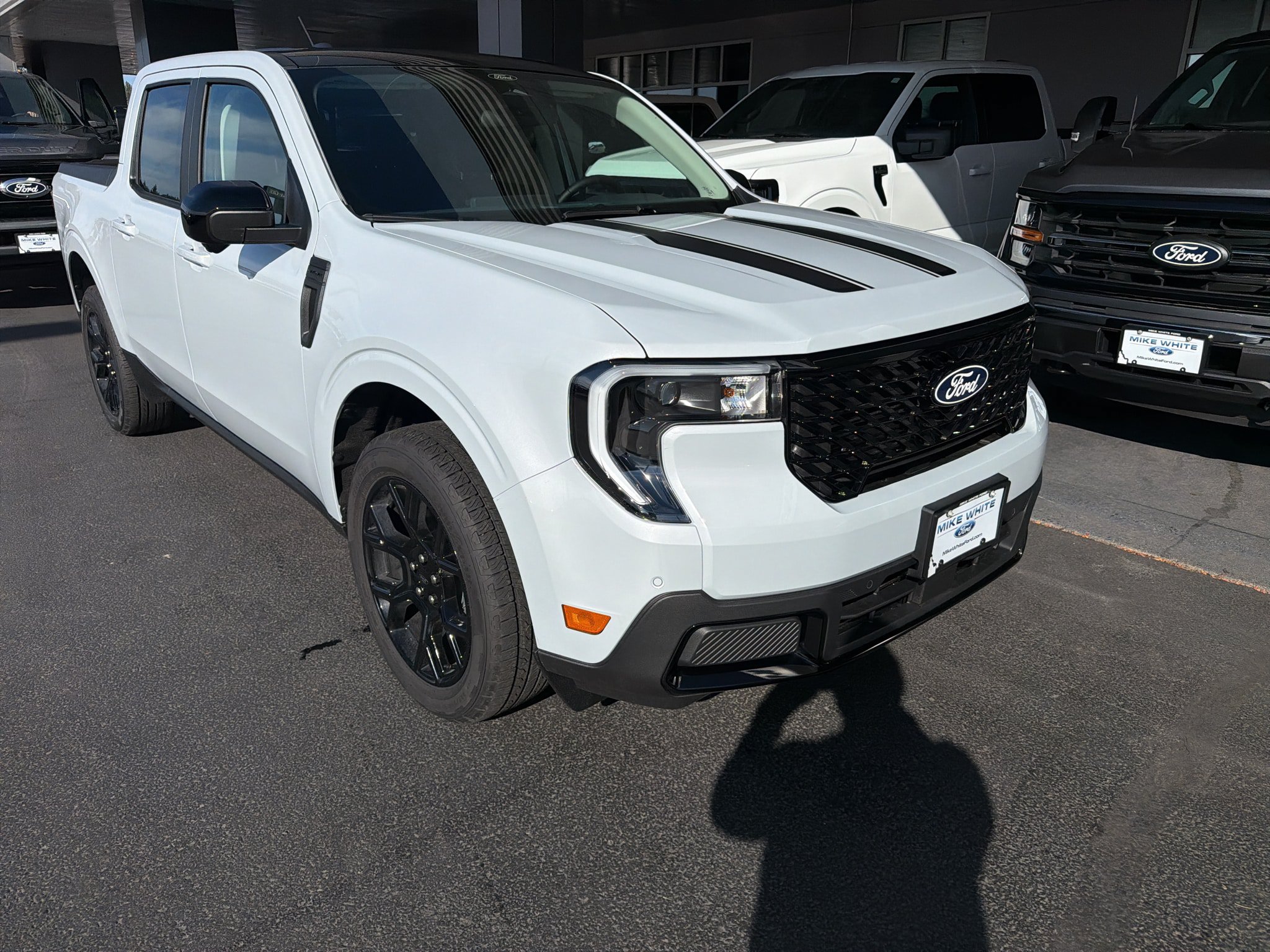 New 2026 Ford Maverick Lariat w/ Black Appearance Package