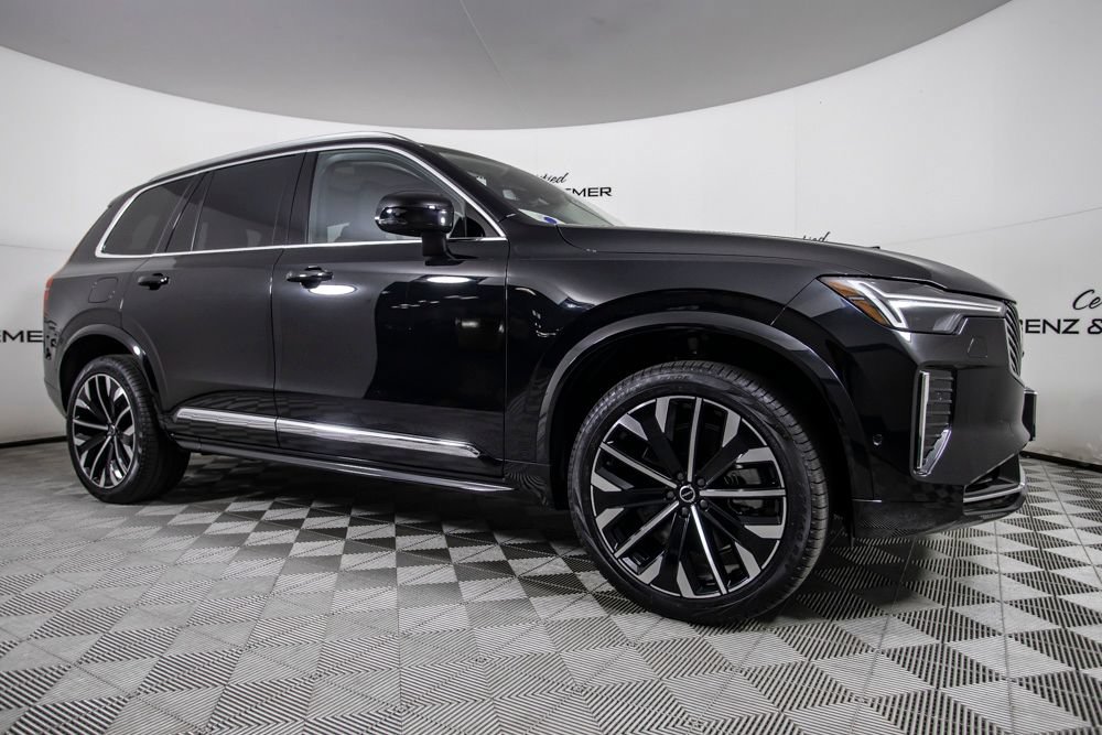Used 2025 Volvo XC90 T8 Plus w/ Protection Package Premier AWD/4WD image 2