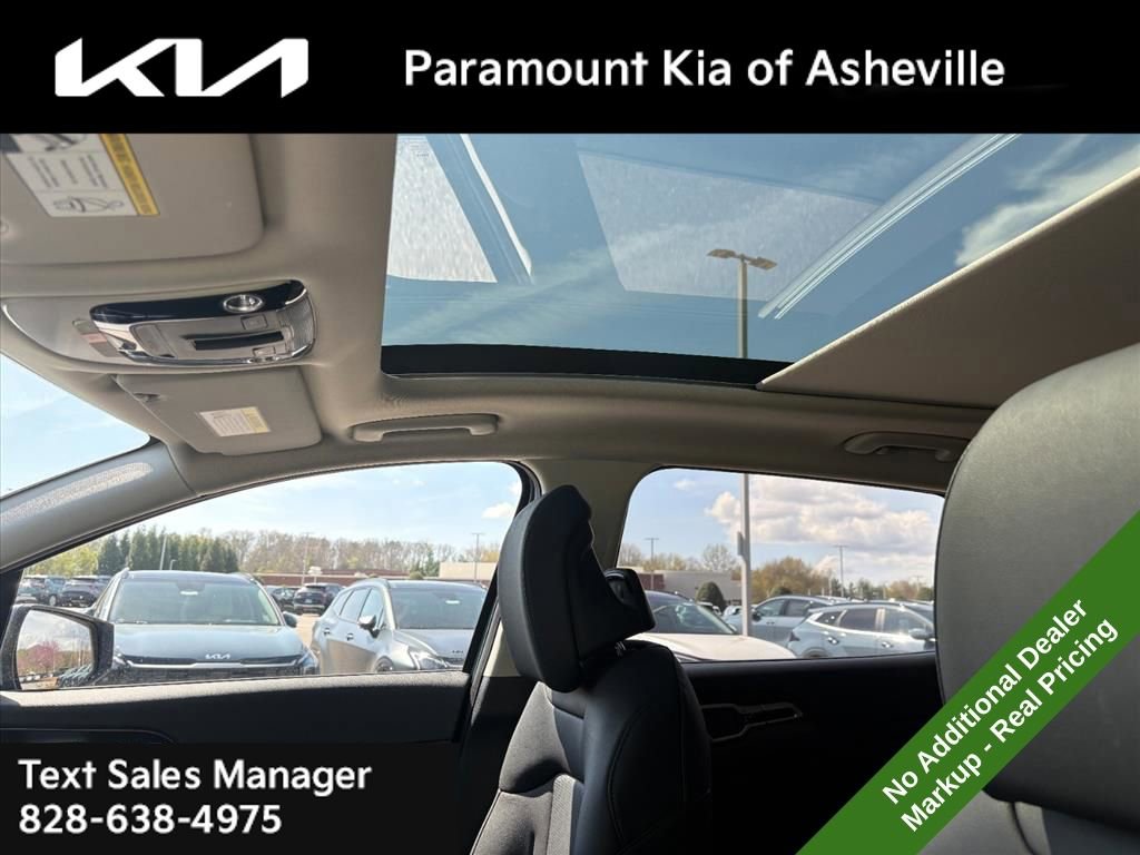 New 2026 Kia Sportage EX AWD/4WD image 13