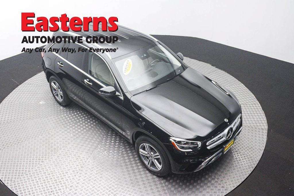 Used 2022 Mercedes-Benz GLC 300 4MATIC w/ Premium Package Lite image 3