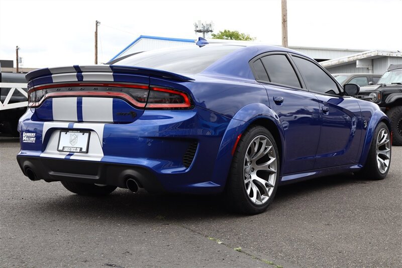 Used 2022 Dodge Charger SRT Hellcat RWD image 5