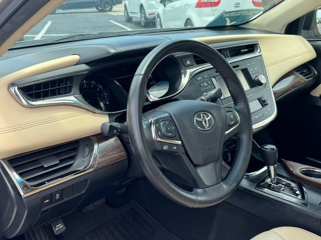 Used 2014 Toyota Avalon XLE Premium FWD image 10