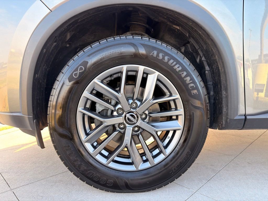 Used 2023 Nissan Rogue S AWD/4WD image 9