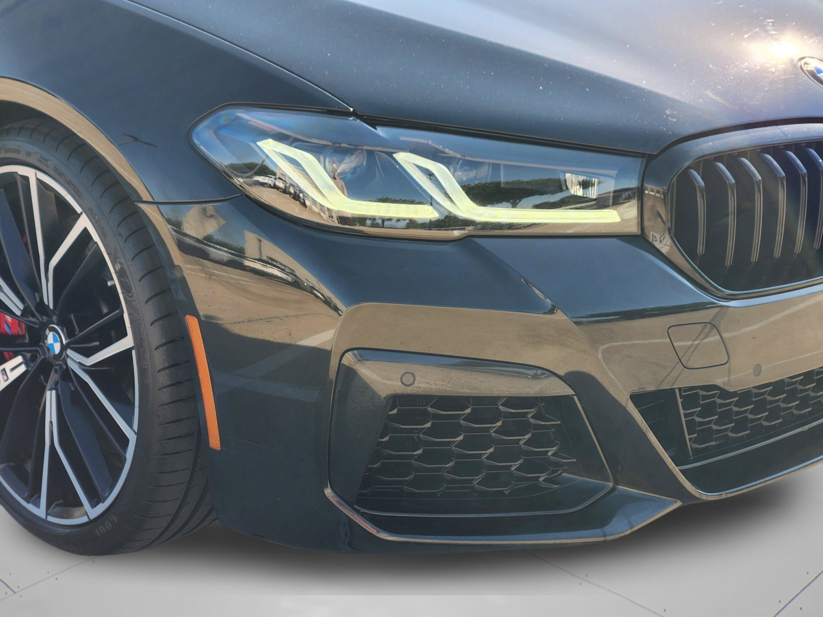 Used 2022 BMW M550i xDrive w/ Shadowloine Package AWD/4WD image 36