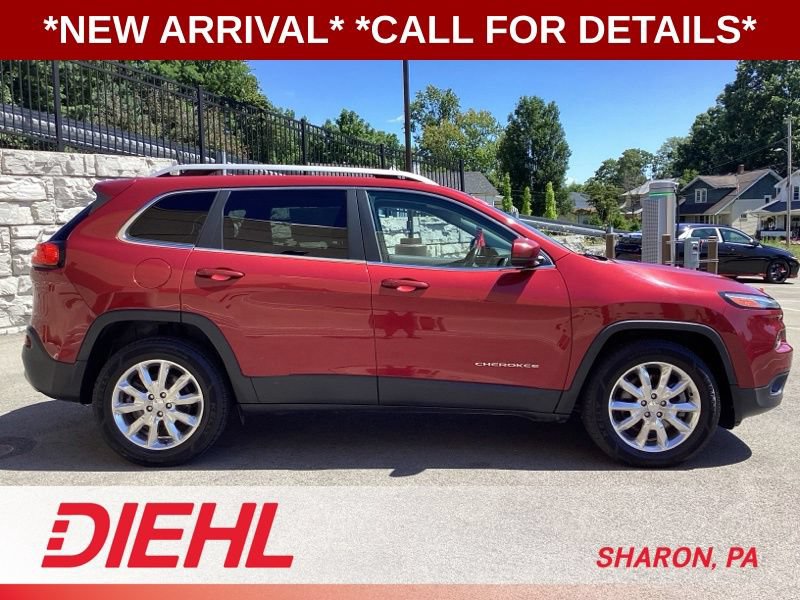 Used 2017 Jeep Cherokee Limited AWD/4WD image 8