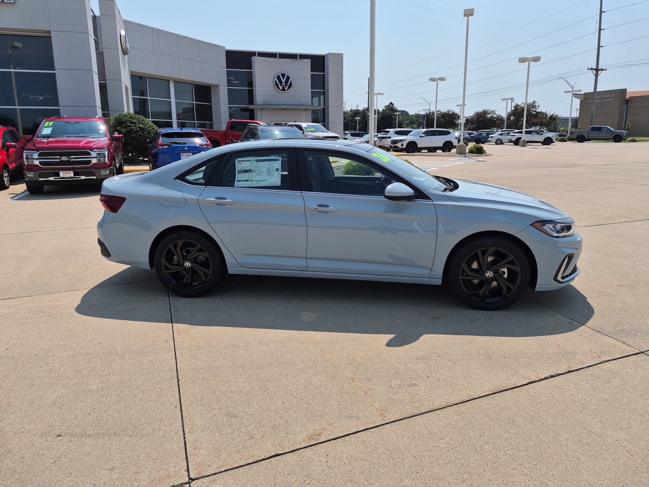 New 2026 Volkswagen Jetta SE FWD image 3
