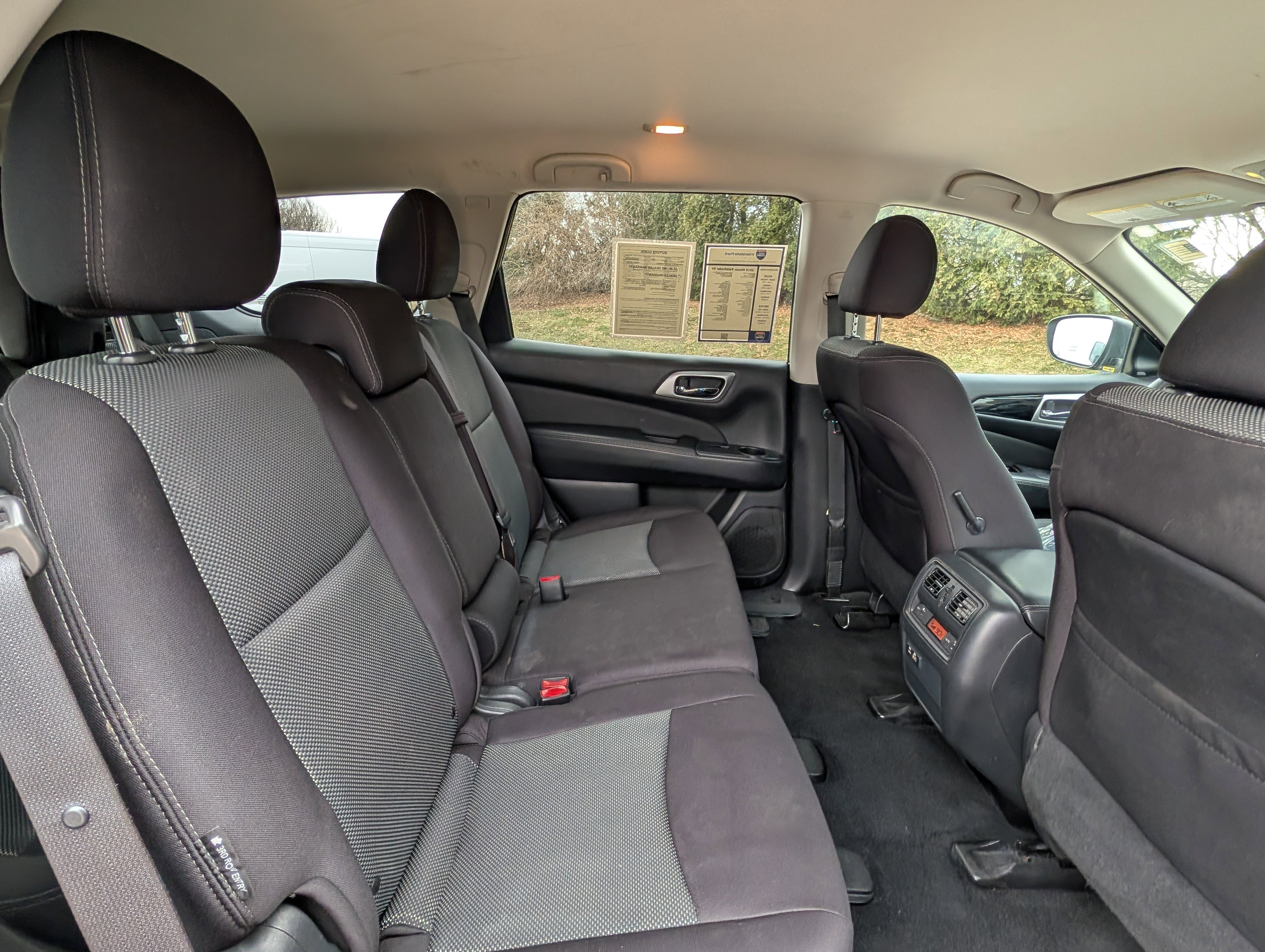 Used 2019 Nissan Pathfinder SV image 25