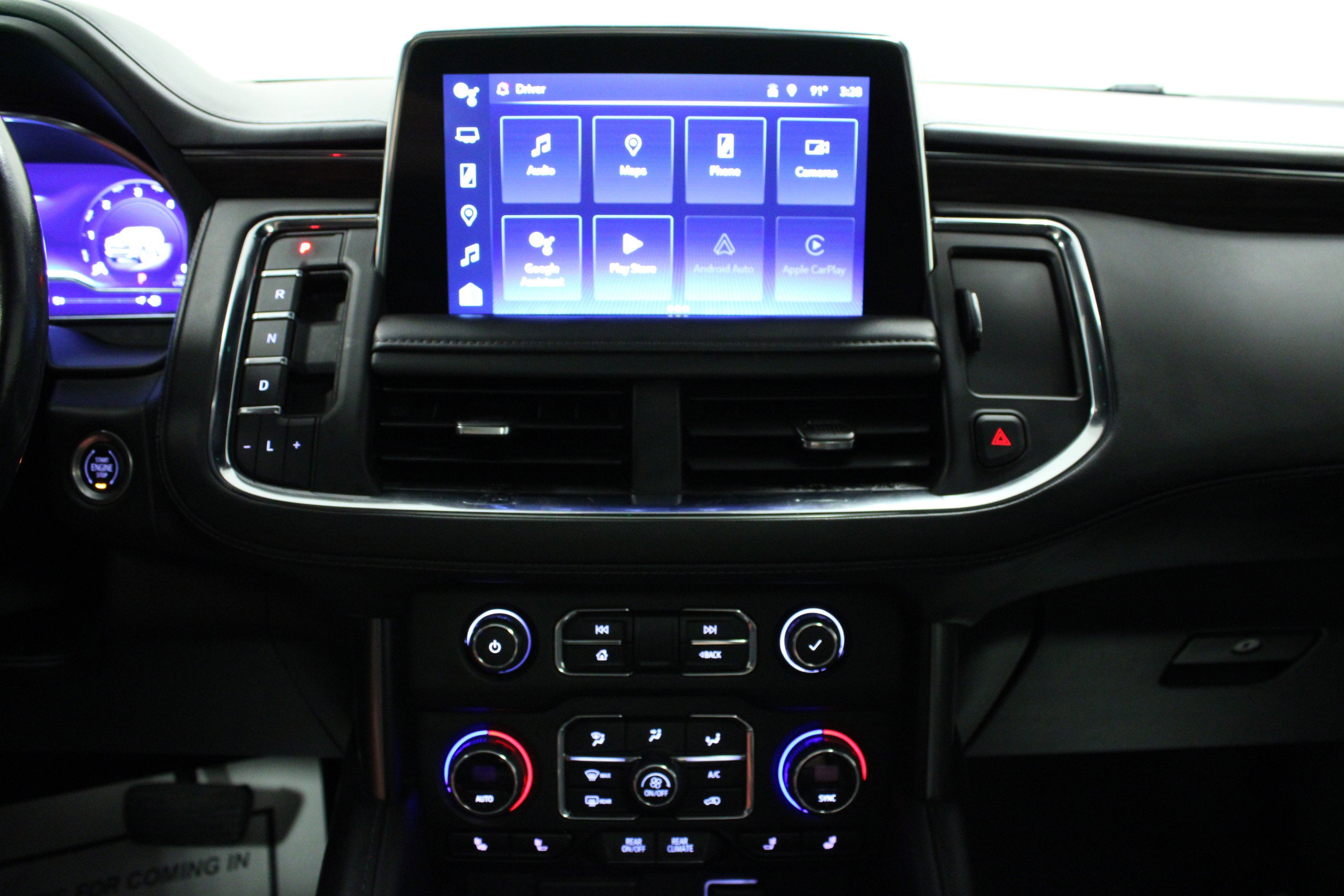 Used 2023 Chevrolet Suburban Z71 w/ Luxury Package image 23