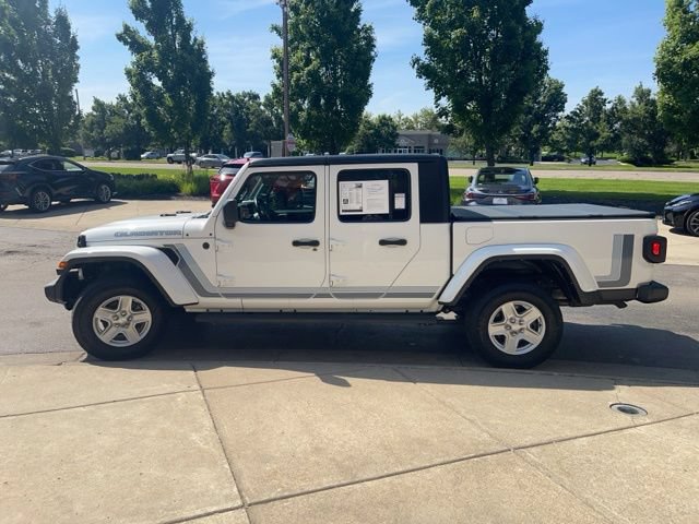 Used 2022 Jeep Gladiator Sport AWD/4WD image 6