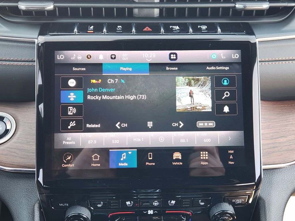 Used 2024 Jeep Grand Cherokee L Summit image 13