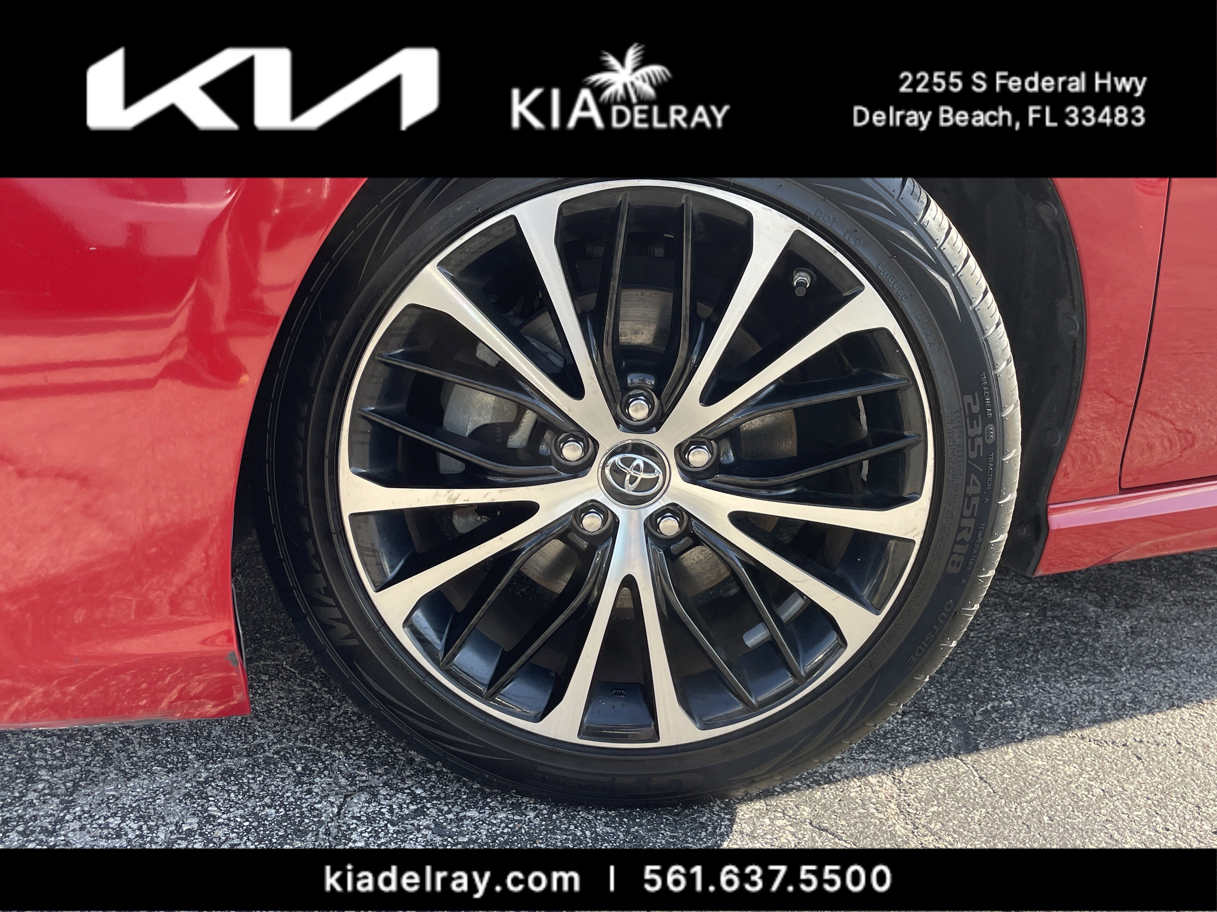 Used 2019 Toyota Camry SE image 30