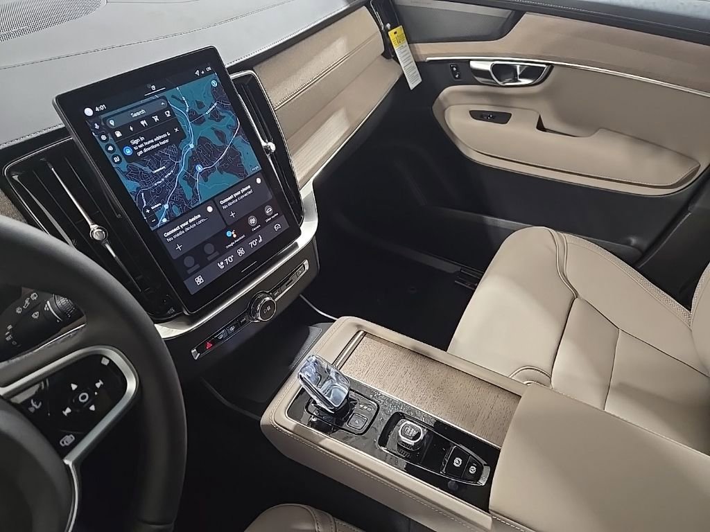 New 2026 Volvo XC90 T8 Plus w/ Protection Package Premier image 13