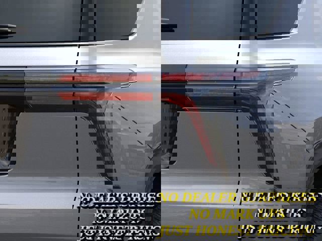 New 2026 Chevrolet Traverse LT FWD image 11