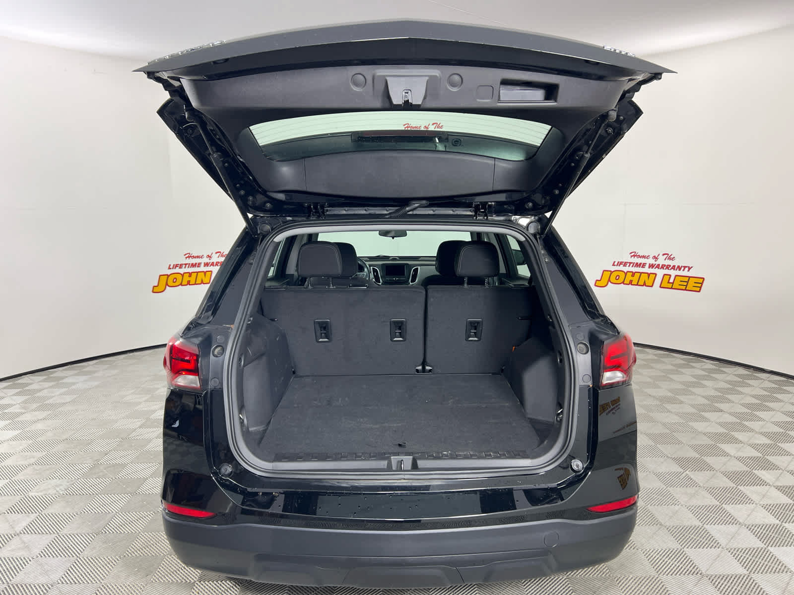 Used 2023 Chevrolet Equinox LS AWD/4WD image 8