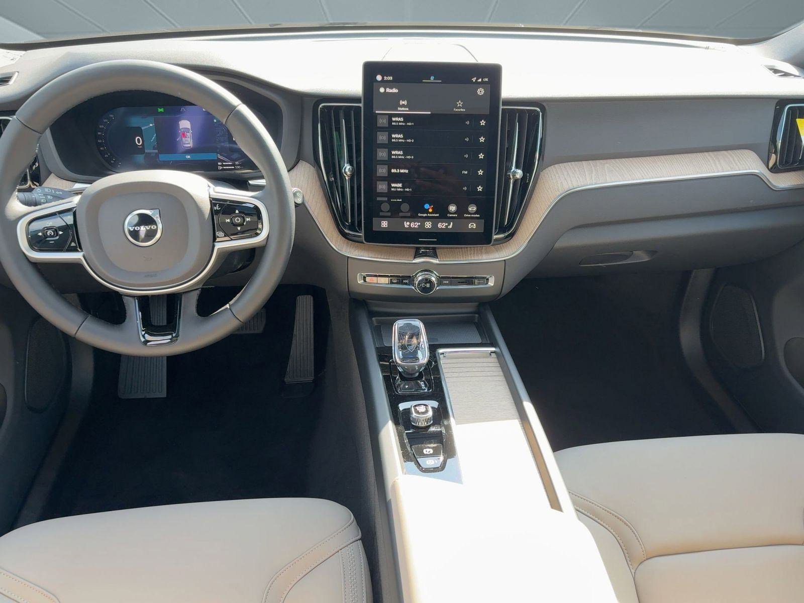 New 2026 Volvo XC60 T8 Plus w/ Protection Package Premier image 25