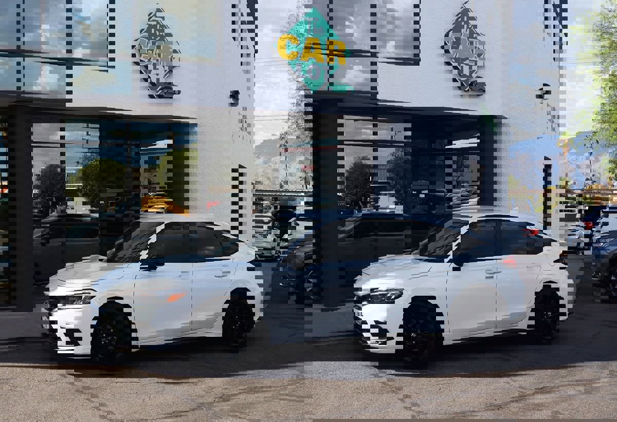 Used 2024 Honda Civic Sport image 4