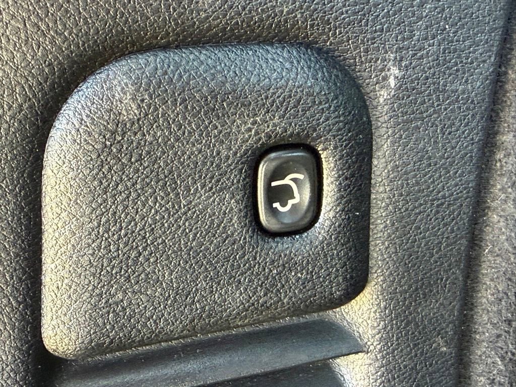 Used 2019 Dodge Durango R/T w/ Technology Group image 36