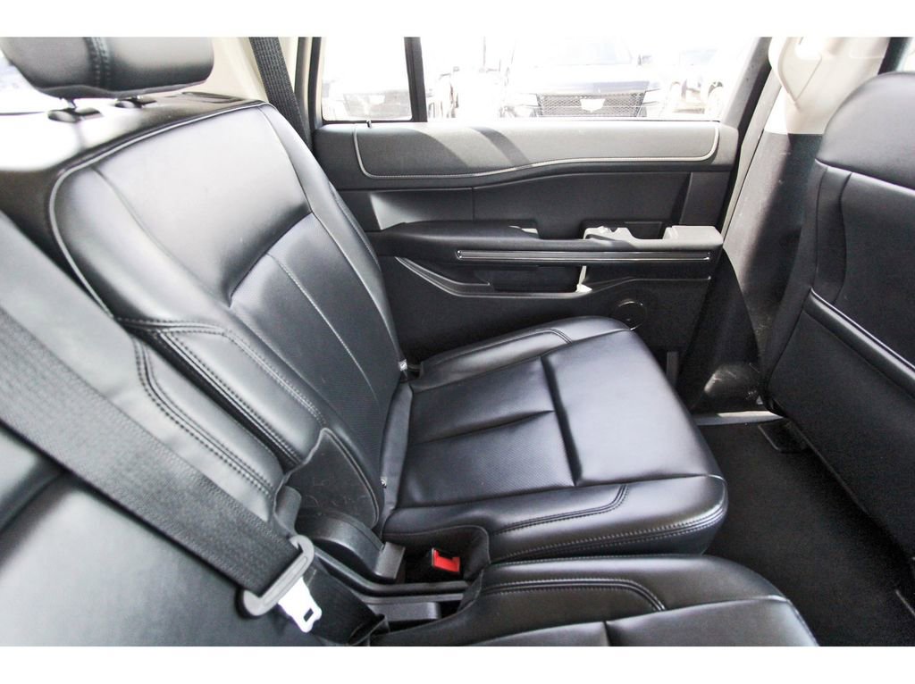 Used 2024 Ford Expedition Max XLT RWD image 11