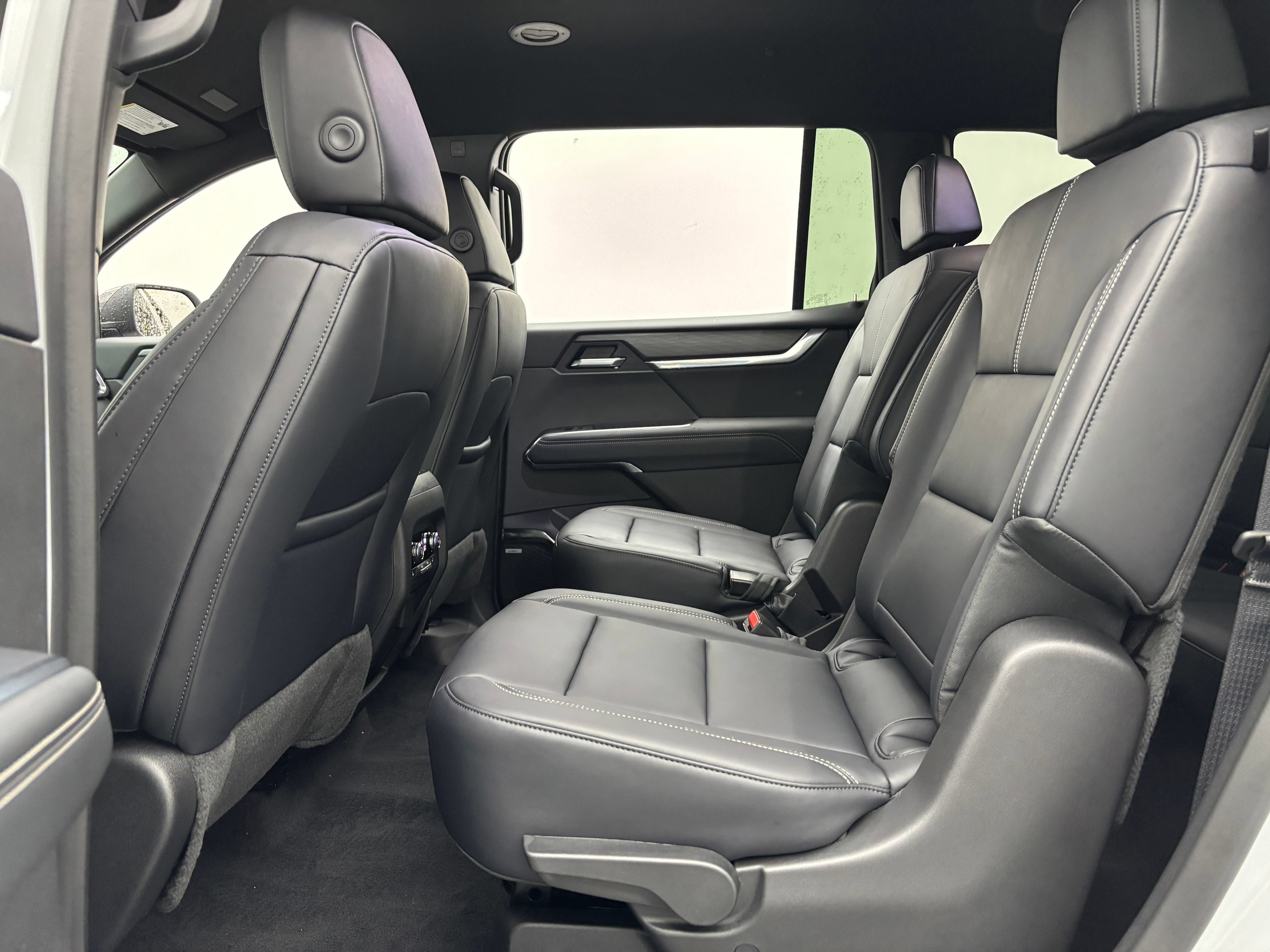 New 2027 GMC Acadia Elevation w/ Black Edition AWD/4WD image 42